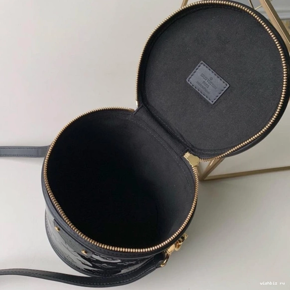 WIS CANNES LOUIS VUITTON 1026